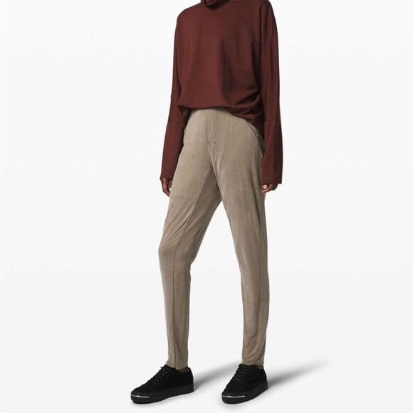 Lululemon Vindur Pant *lululemon lab - Picture 2 of 14